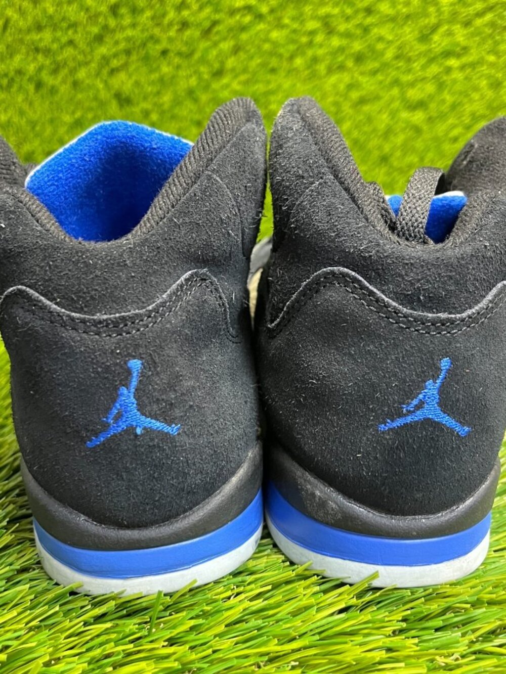 Nike Air Jordan 5 Retro Boys Size 3Y Black Blue Basketball Suede Shoes Sneakers - Picture 6 of 10